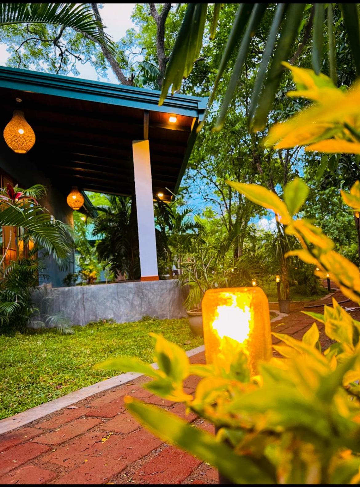 Maritime Nest Cabanas Tangalle Exteriör bild
